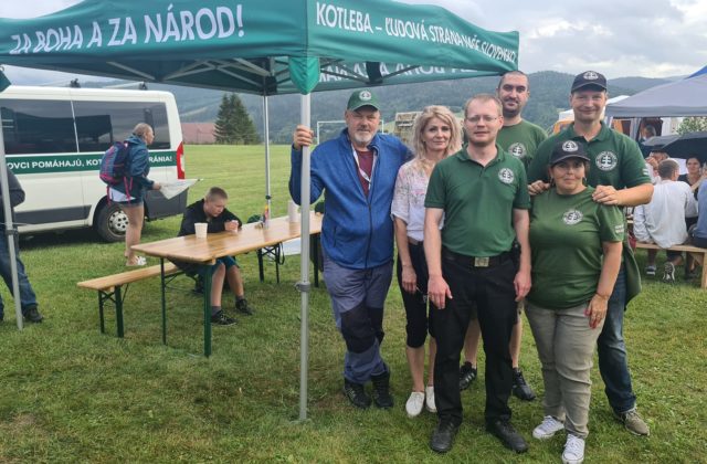 Politické strany kampaňujú aj cez akcie miest a obcí, najviac zaplatili kotlebovci a OĽaNO smeruje do Terchovej