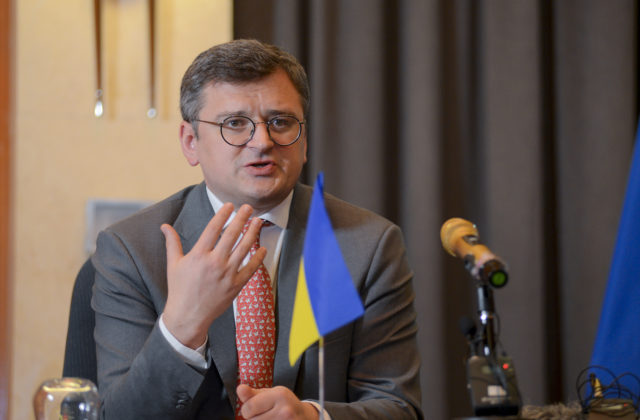 Prečo je prímerie Ukrajiny s Ruskom nemožné? Schallenberg a Kuleba vysvetlili „čierno-bielosť“ situácie