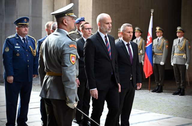 Sklenár udelil medaily deviatim „pétepákom“, komunistický režim ich využíval na nútené a nebezpečné práce