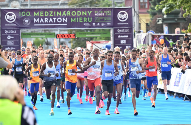 Na 100. ročníku Medzinárodného maratónu mieru padol rekord podujatia, dramatický finiš vyhral Keňan Cherop (foto)