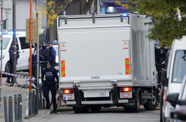 Teroristický útok v Bruseli: Podozrivého atentátnika zastrelila polícia, v minulosti mu odmietli udeliť azyl (video+foto)