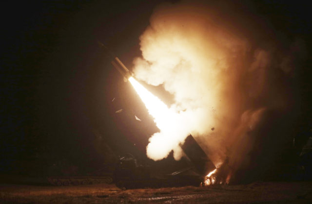 Ruská armáda nemá protizbraň na americké rakety ATACMS, tvrdí prominentný ruský milbloger