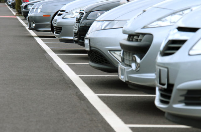Svidník bude mať viac ako 50 nových parkovacích miest vo výške 100-tisíc eur