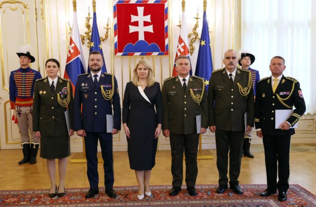 Čaputová vymenovala prvú brigádnu generálku Ozbrojených síl a poďakovala za vykonanú prácu (foto)