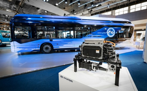 Iveco a Hyundai predstavili vodíkový mestský autobus