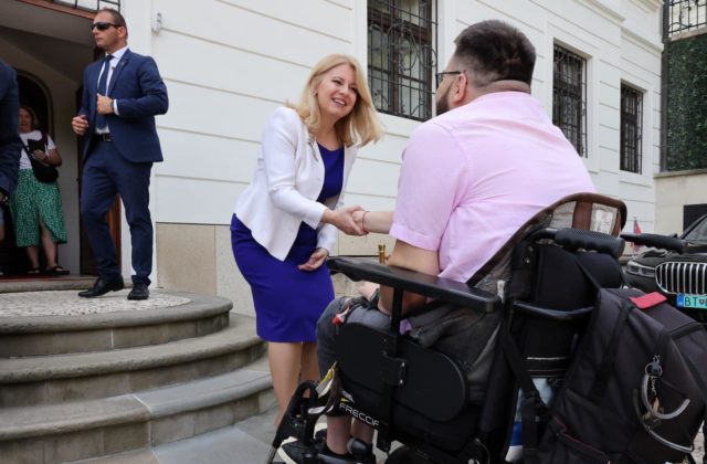 Čaputová sa zapojila do kampane Aj my sme tu! Pri príležitosti Dňa osôb so zdravotným postihnutím apeluje na občanov (foto)