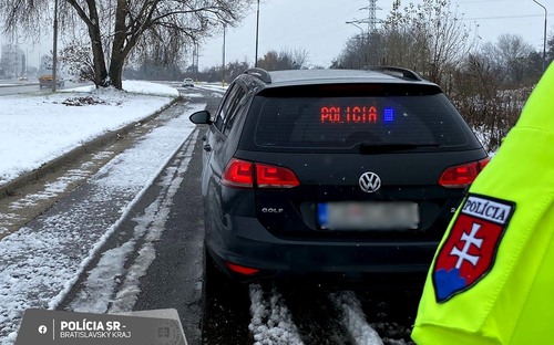 Zasiahnu voči všetkým kamionistom: Sprísnené kontroly neovplyvnia len Ukrajincov