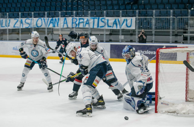 Slovan vyradil Nitru a po deviatich rokoch vyhral sériu play-off Tipos Extraligy (video)