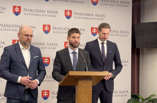 Opozičné strany PS, SaS a KDH sa pre stopnutie diskusie k rozpočtu obrátia na ústavný súd (video)