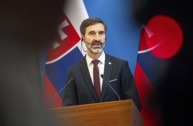 Slovensko údajne blokovalo český návrh zaradenia portálu Voice of Europe na sankčný zoznam, Blanár tvrdenie vyvracia