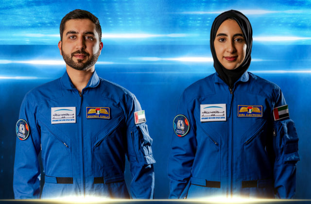 Spojené arabské emiráty majú prvú astronautku, podstúpi výcvik v stredisku NASA