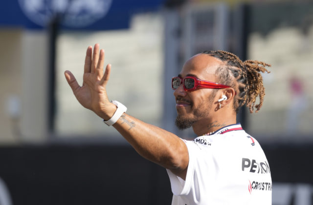 Prestupová bomba v F1. Hamilton opustí Mercedes a zamieri do Ferrari
