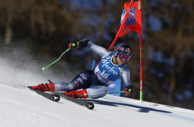 Predčasný koniec sezóny hrozí ďalšej lyžiarke, Goggiová nepríjemne spadla počas tréningu