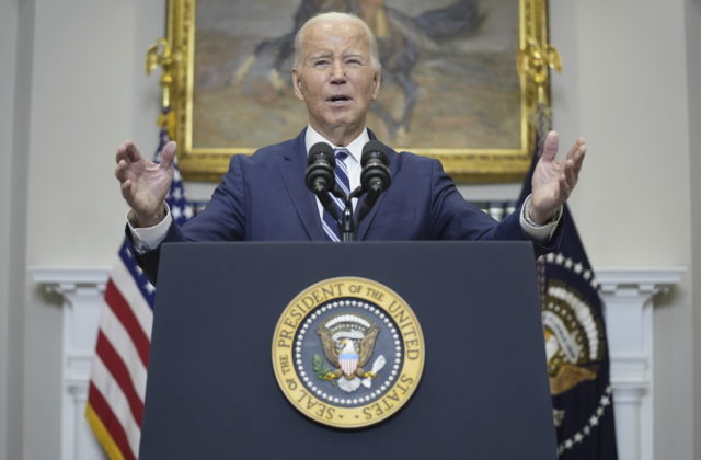 Za Navaľného smrť je zodpovedný Putin, vyhlásil americký prezident Biden