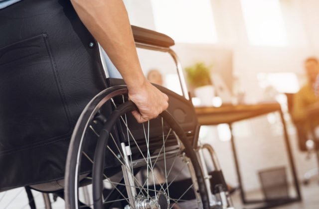 Osoby so zdravotným postihnutím dostanú nové preukazy. Európsky parlament chce jednotný prístup v celej únii