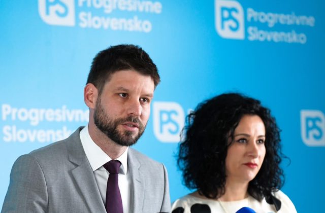 Šimkovičovej zákon o RTVS dostal od vlády zelenú, vznikne Slovenská televízia a rozhlas