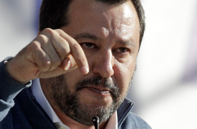 Matteo Salvini sa postaví pred súd, obvineniu čelí pre zákaz vylodenia migrantov