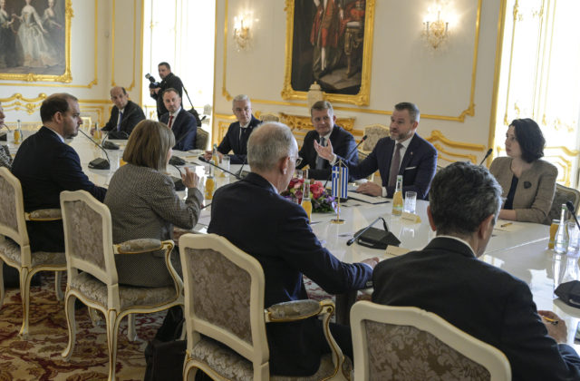 Slovensko a Grécko zdieľajú podobné názory, podľa Pellegriniho je to kľúčové pre ďalšie prehlbovanie vzťahov (foto)