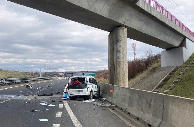 Pri tragickej dopravnej nehode na diaľnici D1 prišiel o život 59-ročný muž (foto)