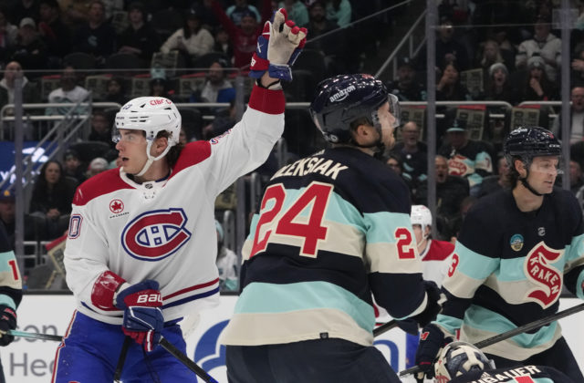 Slafkovský vyrovnal tínedžerský rekord v Canadiens, bodoval aj Nemec (video)