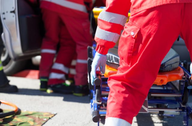 Počet výjazdov pre alkohol cez Veľkú noc je porovnateľný so Silvestrom, záchranári upozorňujú aj na prejedanie sa