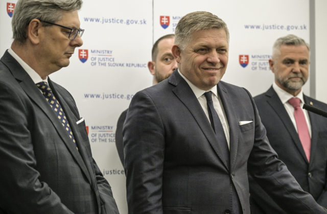 Ministerstvo spravodlivosti splnilo väčšinu krátkodobých cieľov, Fico ocenil najmä úkony, ktoré viedli k zrušeniu Úradu špeciálnej prokuratúry (video)