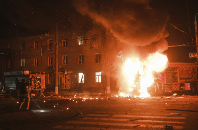 Ruské raketové útoky na Charkov pripravili o život šesť ľudí, ďalších 11 utrpelo zranenia