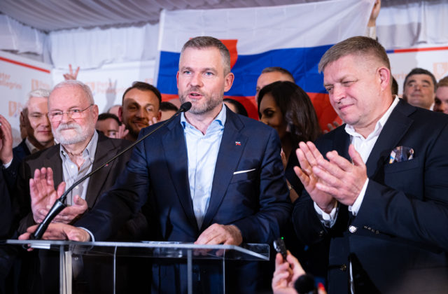 Slovensko sa sfarbilo dočervena aj víťazstvo populistu priateľského k Rusku, svet reaguje na triumf Pellegriniho (video+foto)