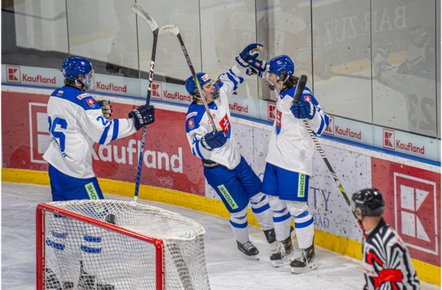 Slovenskí hokejisti v úvodnom zápase Hlinka Gretzky Cupu zabodovali, duel so Švédskom sa rozhodoval v predĺžení