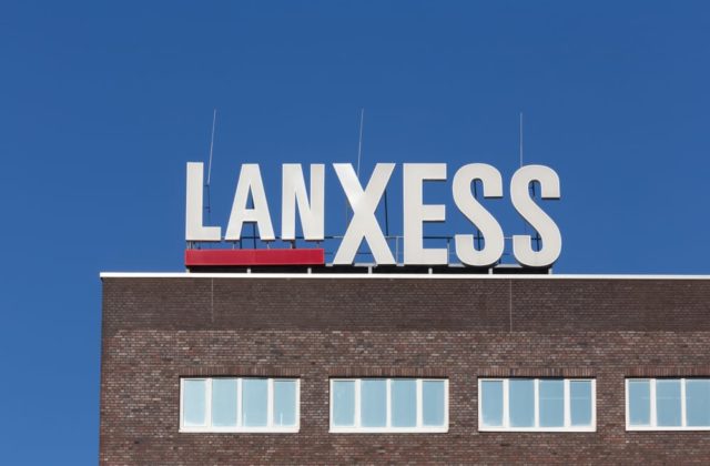 Nové disperzie LANXESS na vodnej báze zaisťujú pevnosť sklenených vlákien a ich odolnosť proti nárazu
