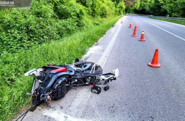 Medzi obcami Topoľčianky a Skýcov prišiel o život 24-ročný motorkár (foto)