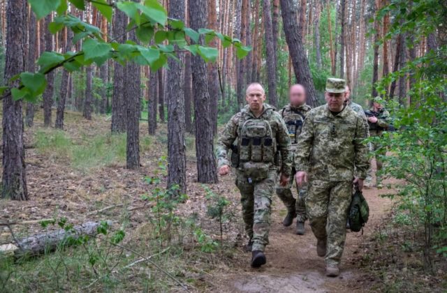 Ruskí vojaci sa podľa Zelenského nedostali k najsilnejšej línii obrany v Charkovskej oblasti (video)