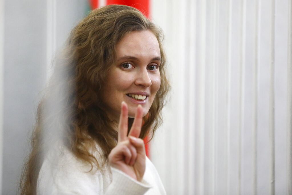 Novinárku televízie Belsat odsúdili v Bielorusku na ďalších osem rokov väzenia. Katarínu Andrejevovú uznali v stredu za vinnú zo štátnej zrady
