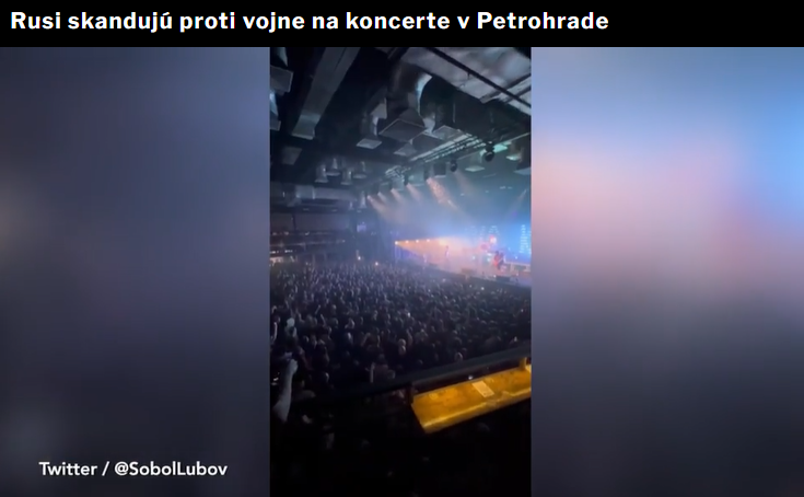 Rusi skandujú proti vojne na koncerte v Petrohrade – VIDEO