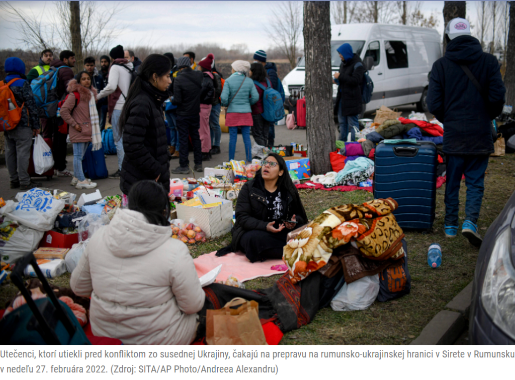 Rómski utečenci odmietajú českú ponuku ubytovania, zriadili tábor pri brnianskej železničnej stanici