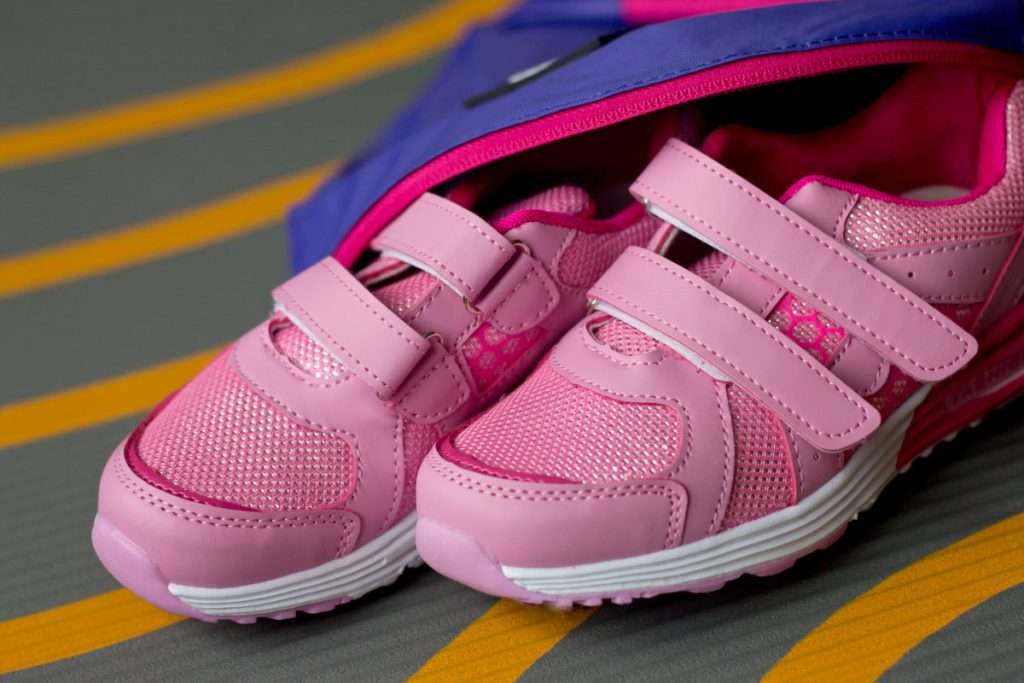 Ako vybrať dieťaťu topánky na telesnú výchovu: Praktické tipy a rady
